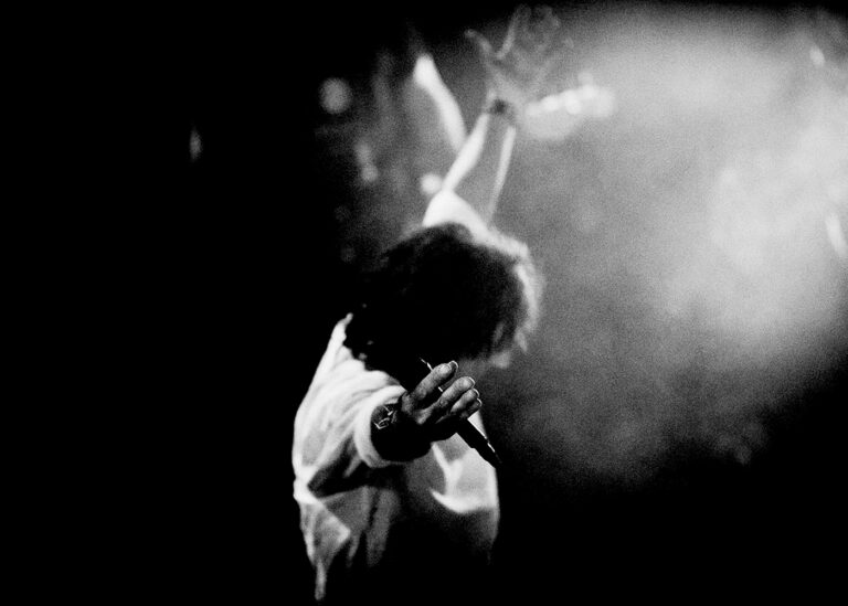 How To: Live As A Music Photographer When It’s Almost Impossible