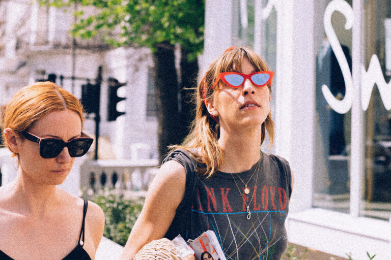 How to approach strangers on the street without sounding like a weirdo with an ulterior motive